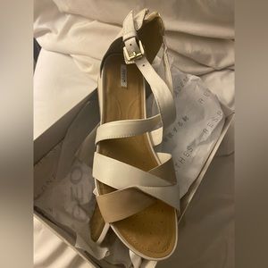 NWT Geox sandals